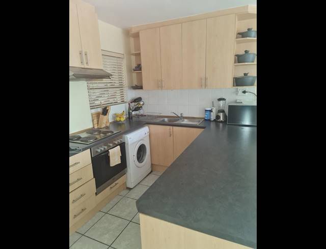 1 BEDROOM APARTMENT FOR SALE IN NORTHCLIFF